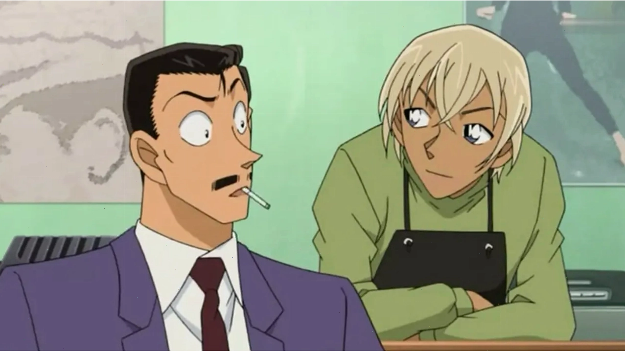 Amuro theo chân Kogoro đến hiện trường vụ án