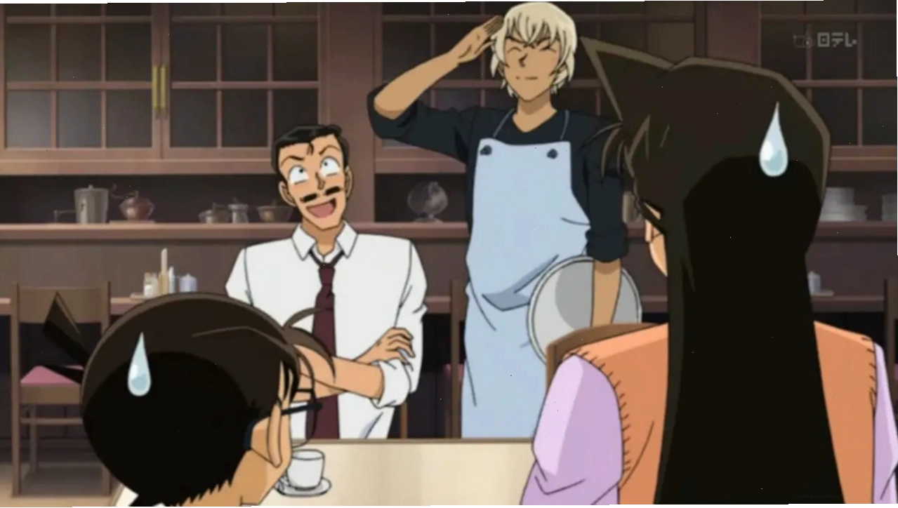 Amuro trở thành học trò của Kogoro