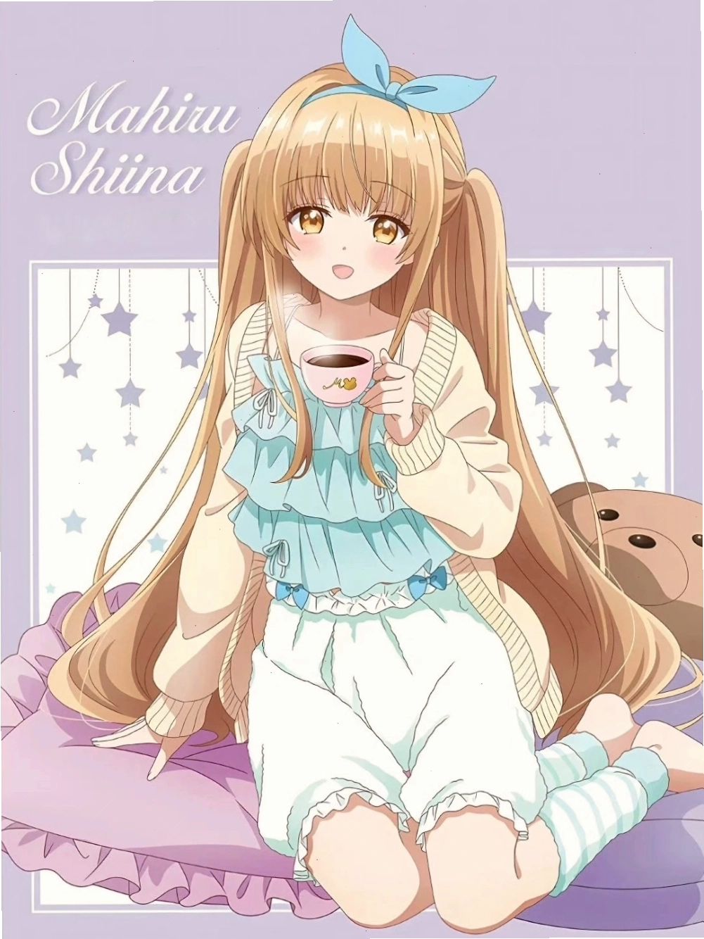 Ảnh Mahiru Shiina với phong thái tự tin