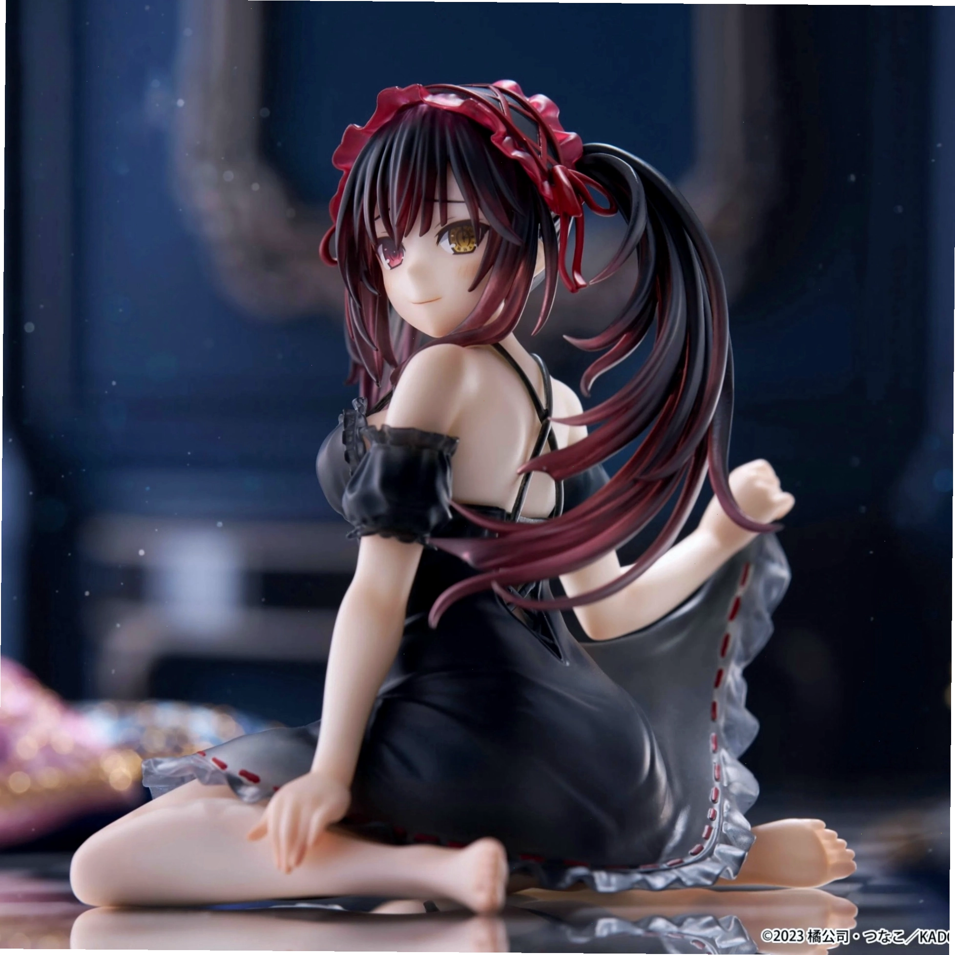 Mô hình Kurumi Tokisaki với bệ đỡ