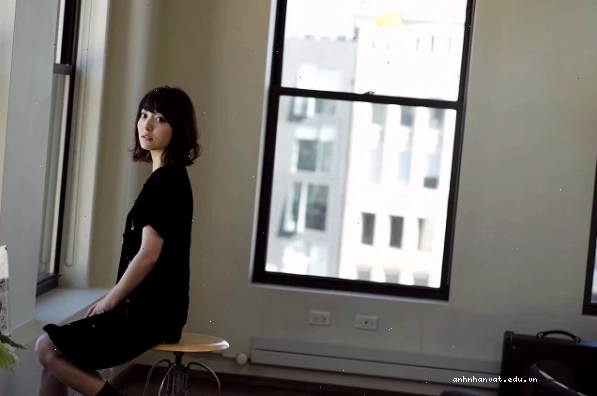 Nữ diễn viên Kana Hanazawa