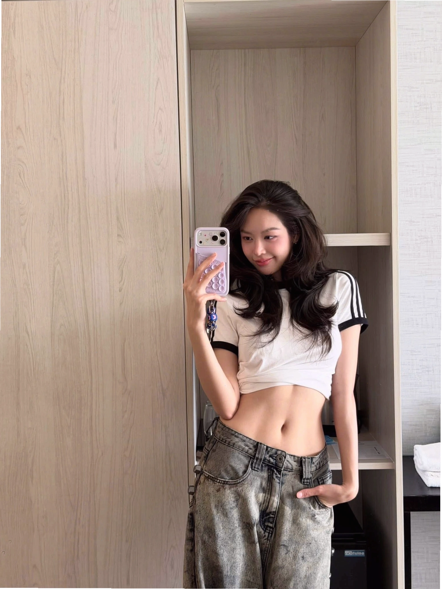 Ảnh gái 18+ khoe vòng eo con kiến quyến rũ